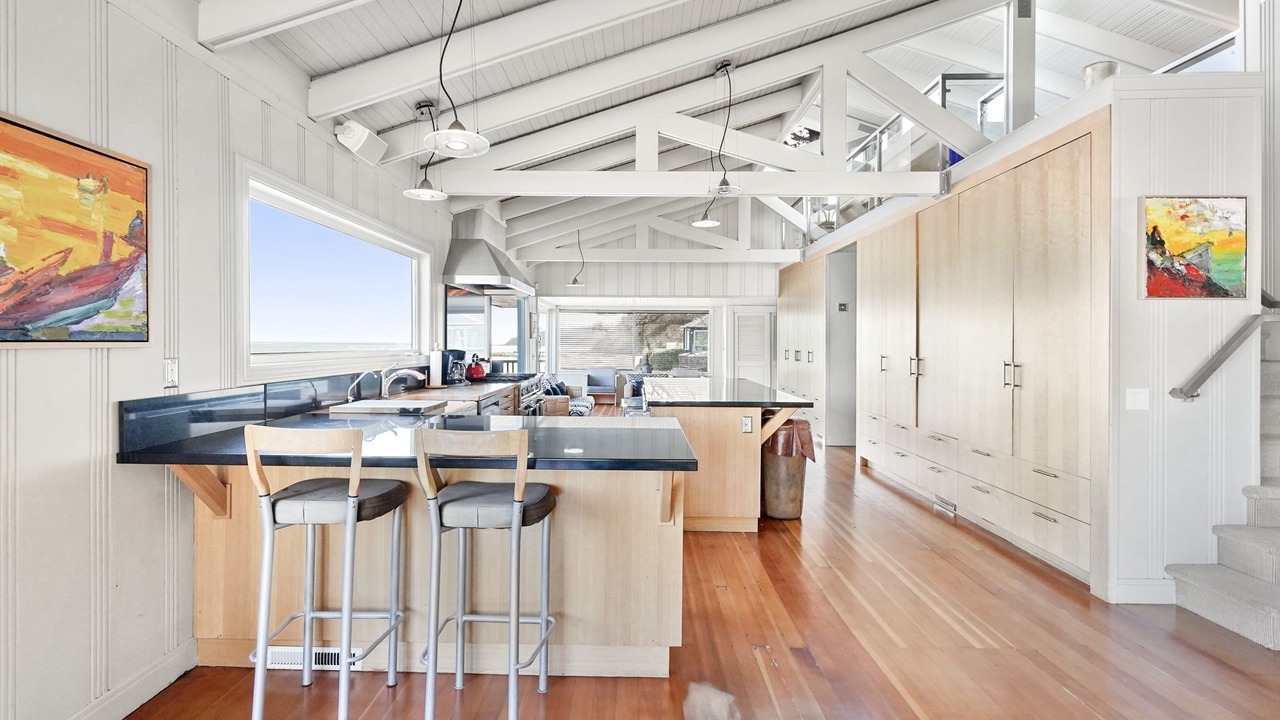 Photo of Others in Bolinas