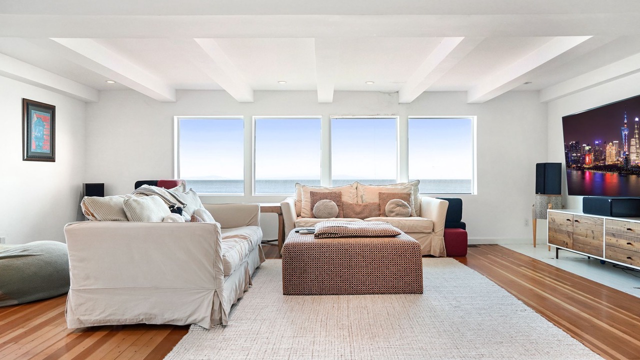 Photo of Bedroom in Bolinas