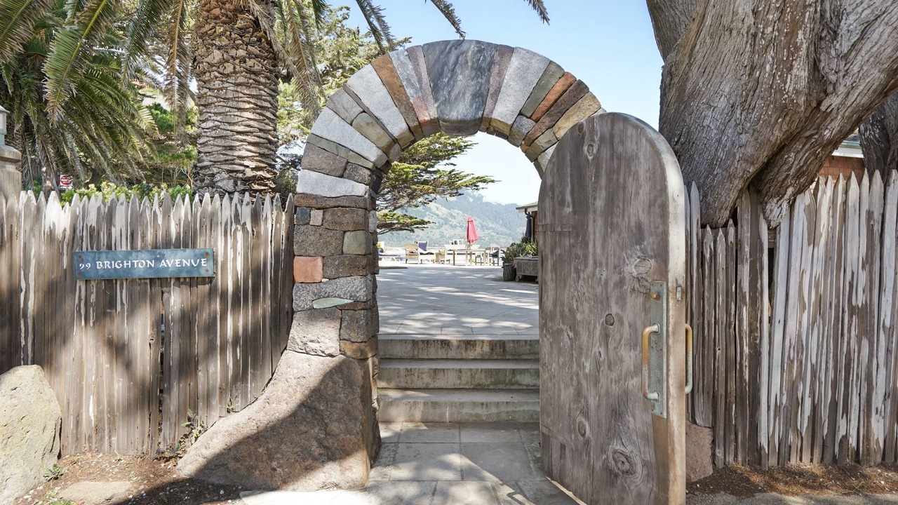 Photo of Others in Bolinas