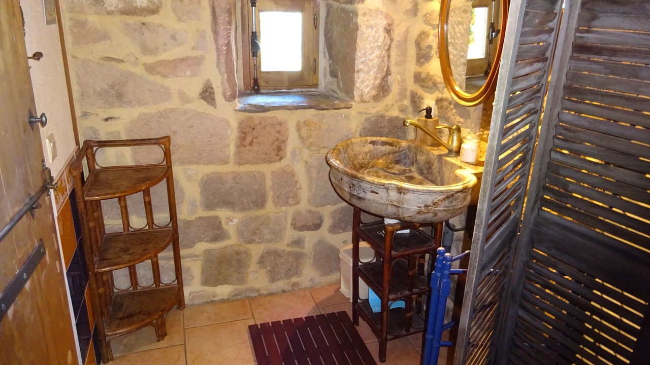 Photo of Bathroom in Saint-Pierre-Saint-Jean