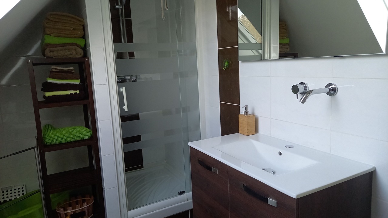 Photo of Bathroom in Ploneour-Lanvern