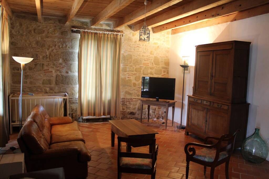 Photo of Livingroom in Puymiclan