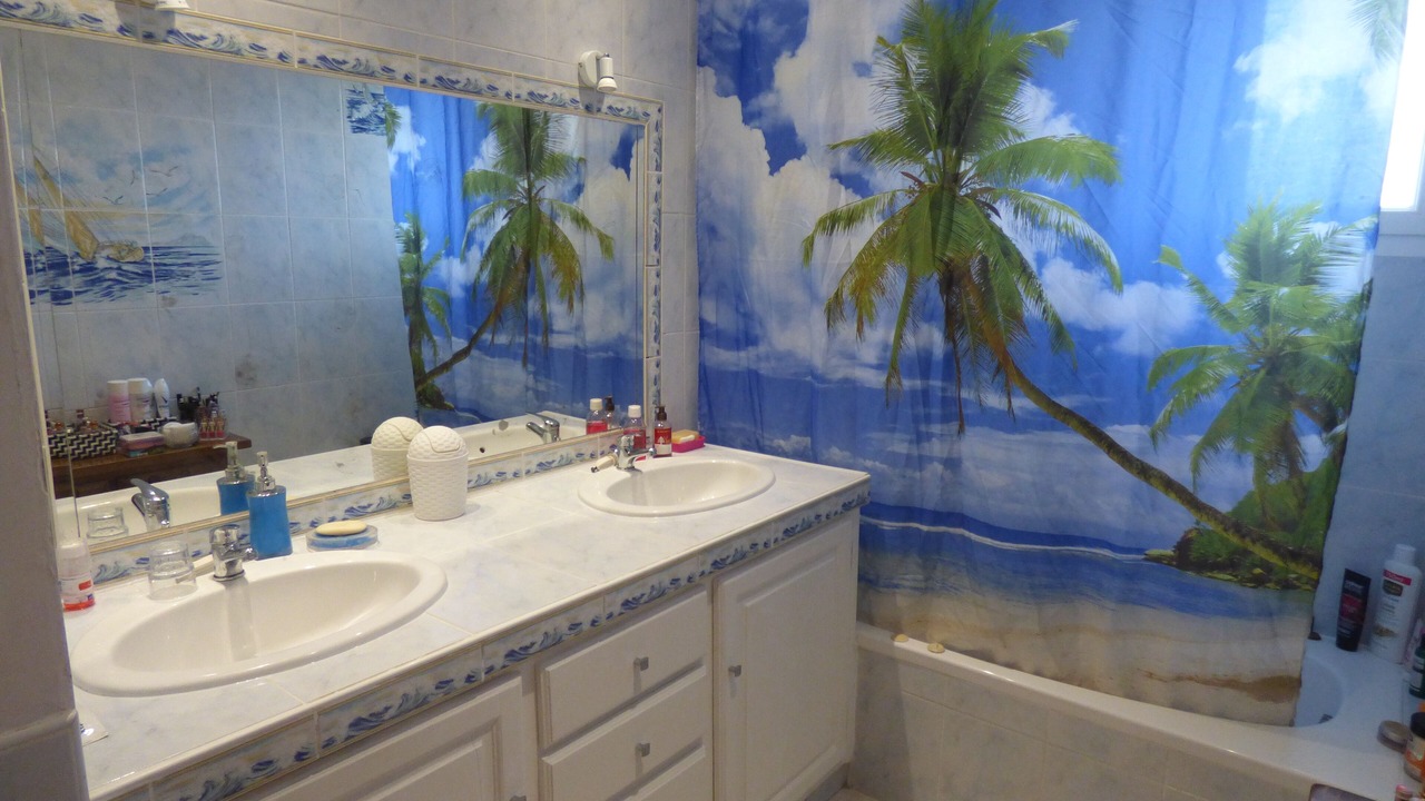 Photo of Bathroom in Tournissan