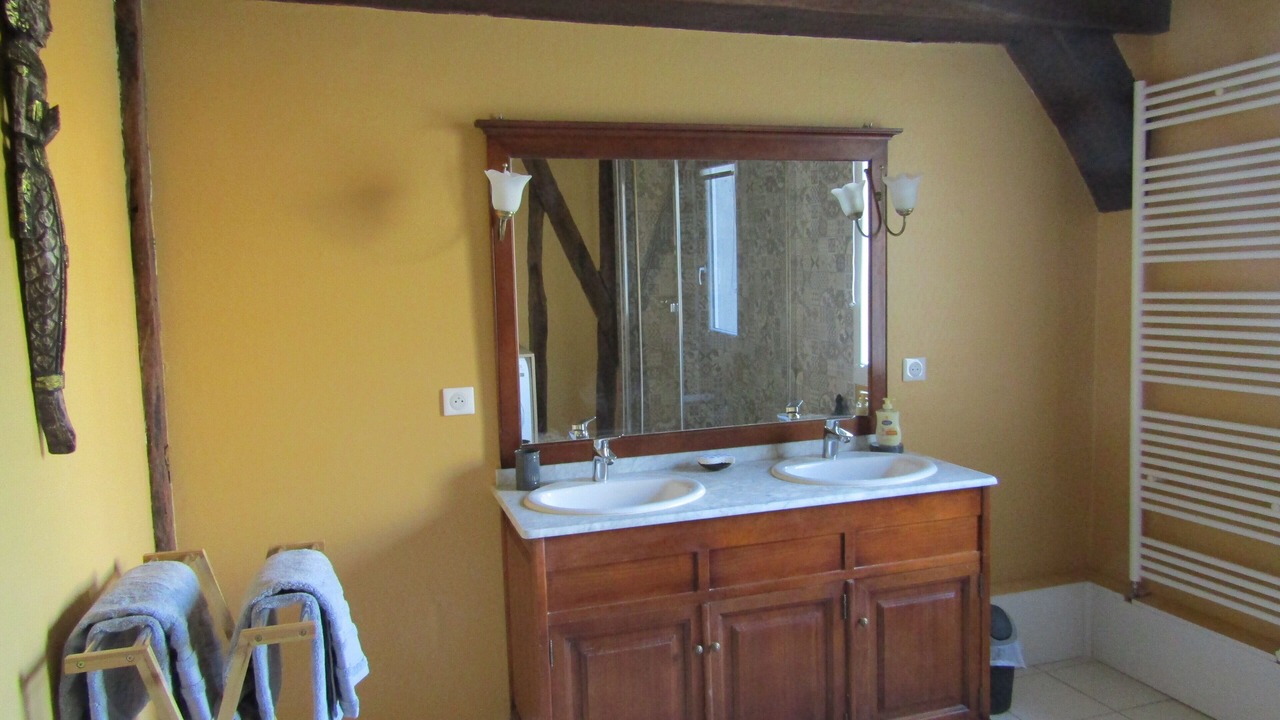 Photo of Bathroom in Amboise