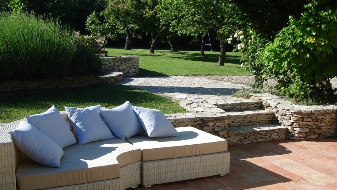 Photo of Outdoor in Lambesc