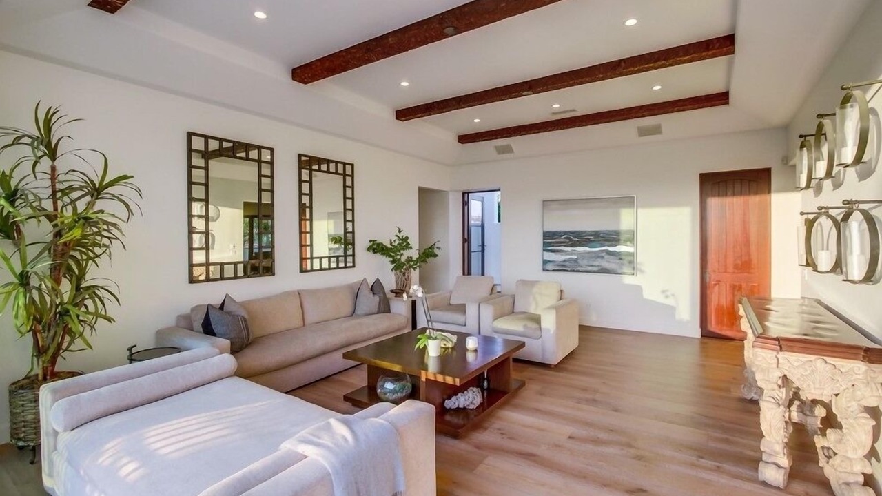 Photo of Livingroom in Coronado