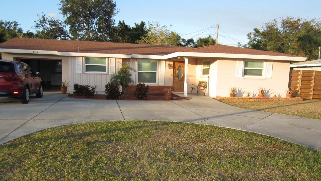 Photo of Outdoor in Gulf Gate Estates