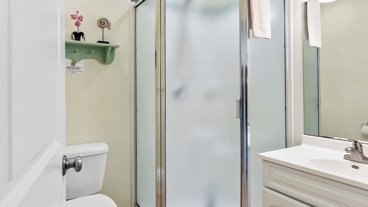 Photo of Bathroom in Kendall