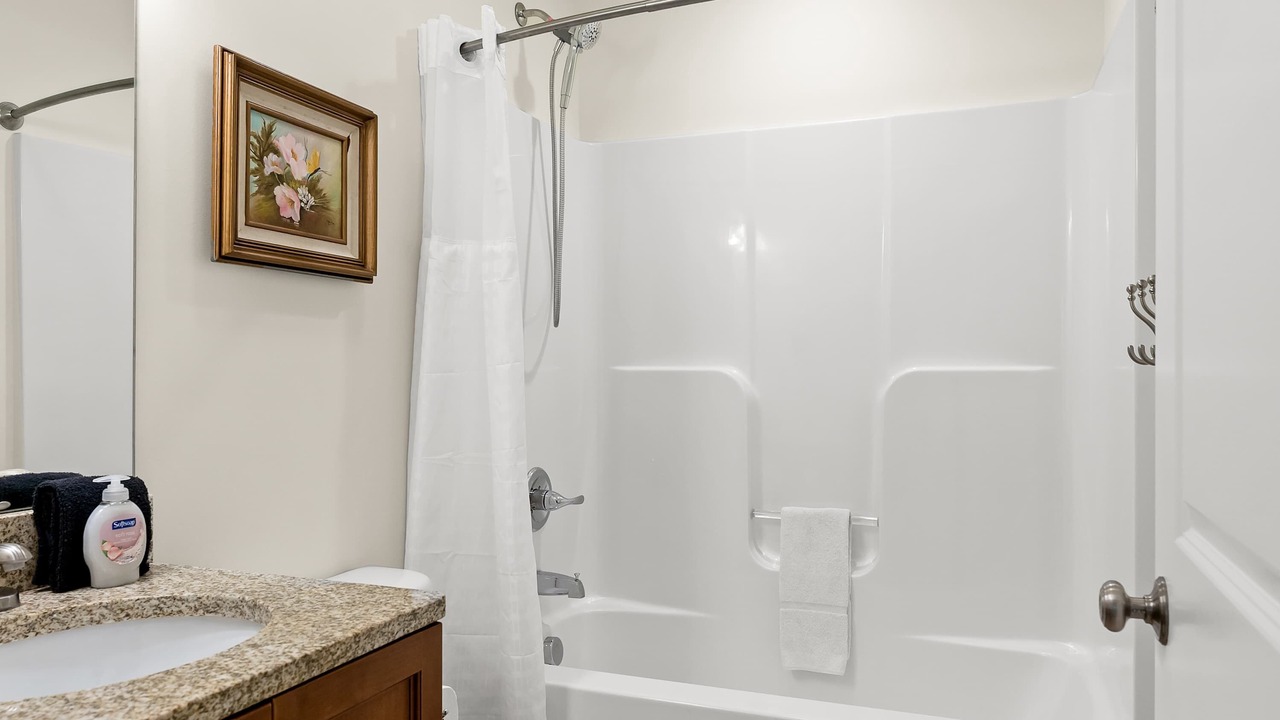 Photo of Bathroom in Kendall