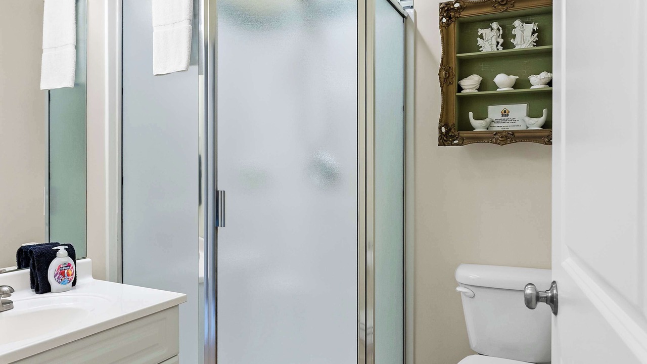 Photo of Bathroom in Kendall