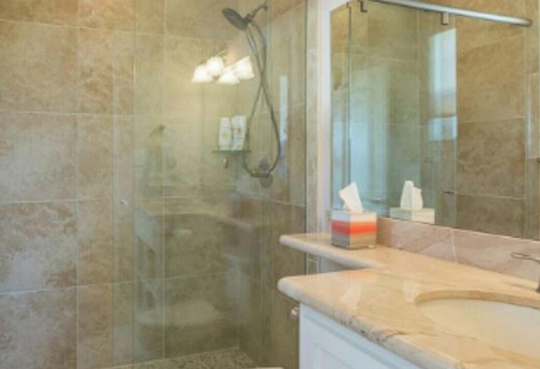 Photo of Bathroom in Pirates Beach