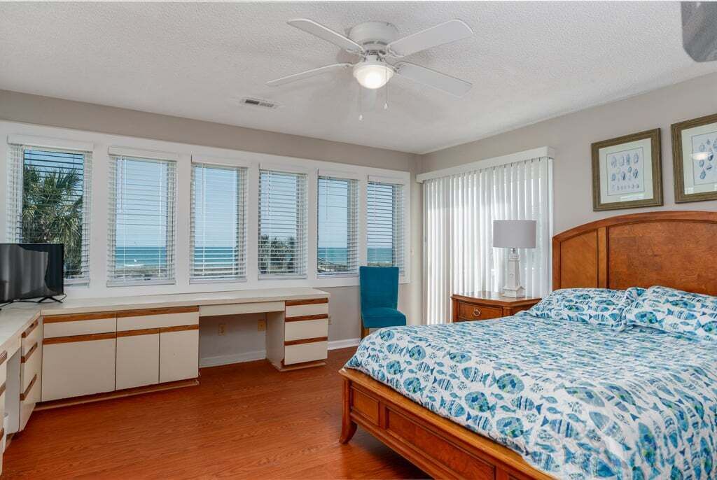 Photo of Bedroom in Golden Mile