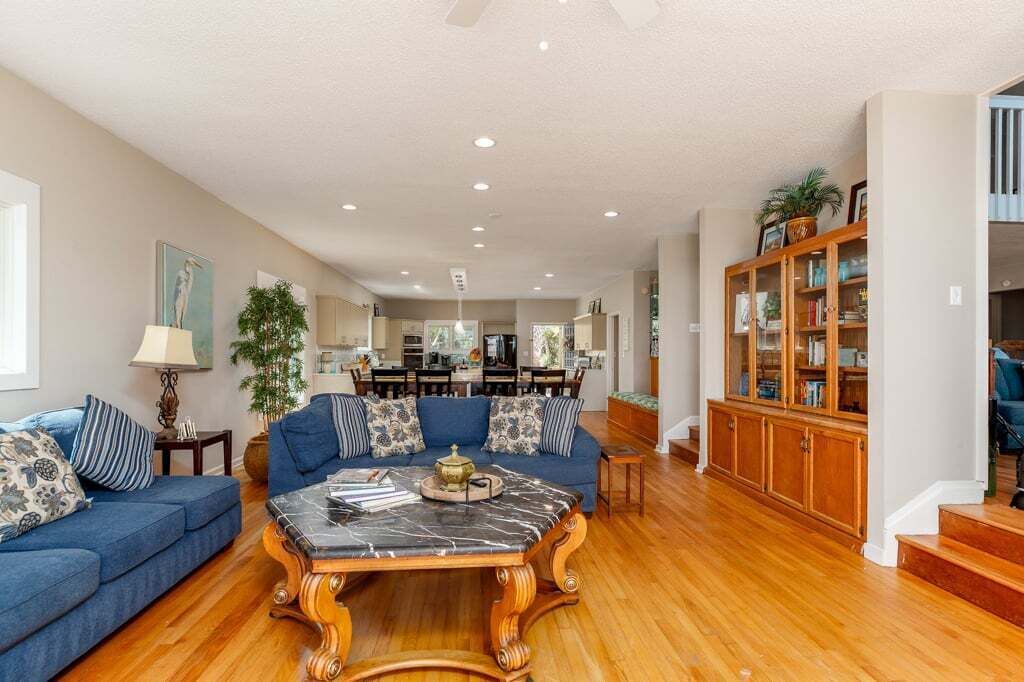Photo of Livingroom in Golden Mile