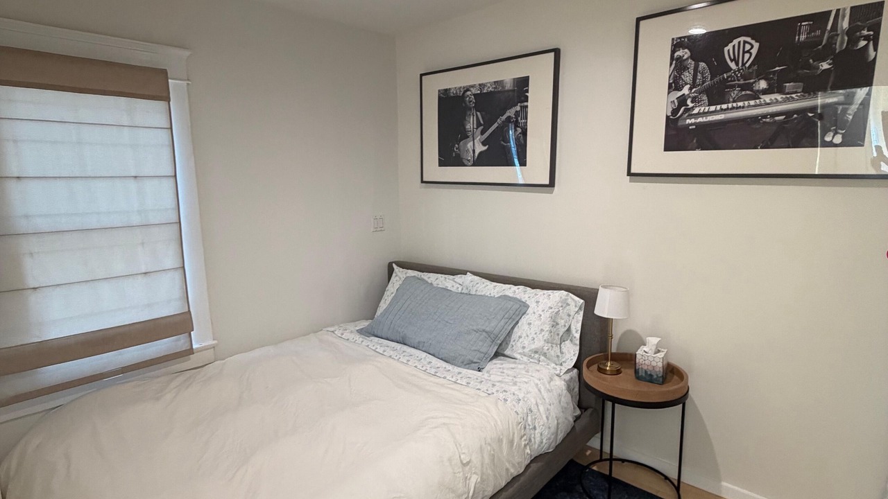 Photo of Bedroom in Downtown