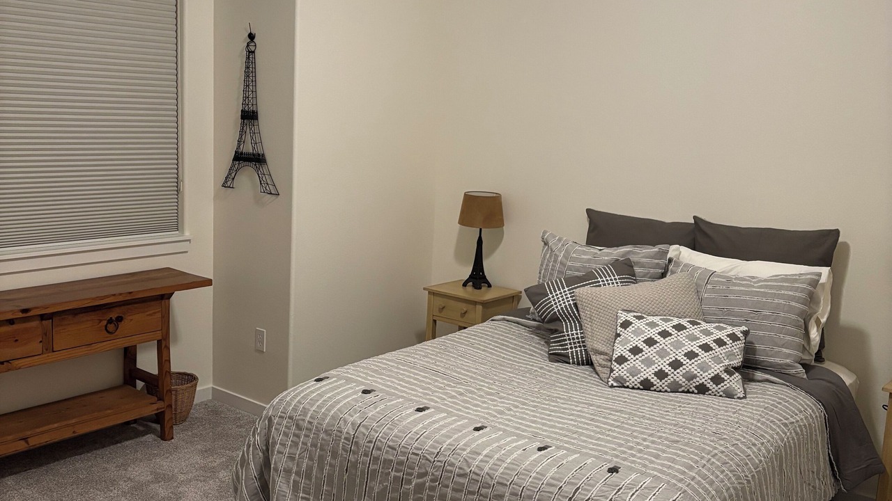 Photo of Bedroom in Redmond