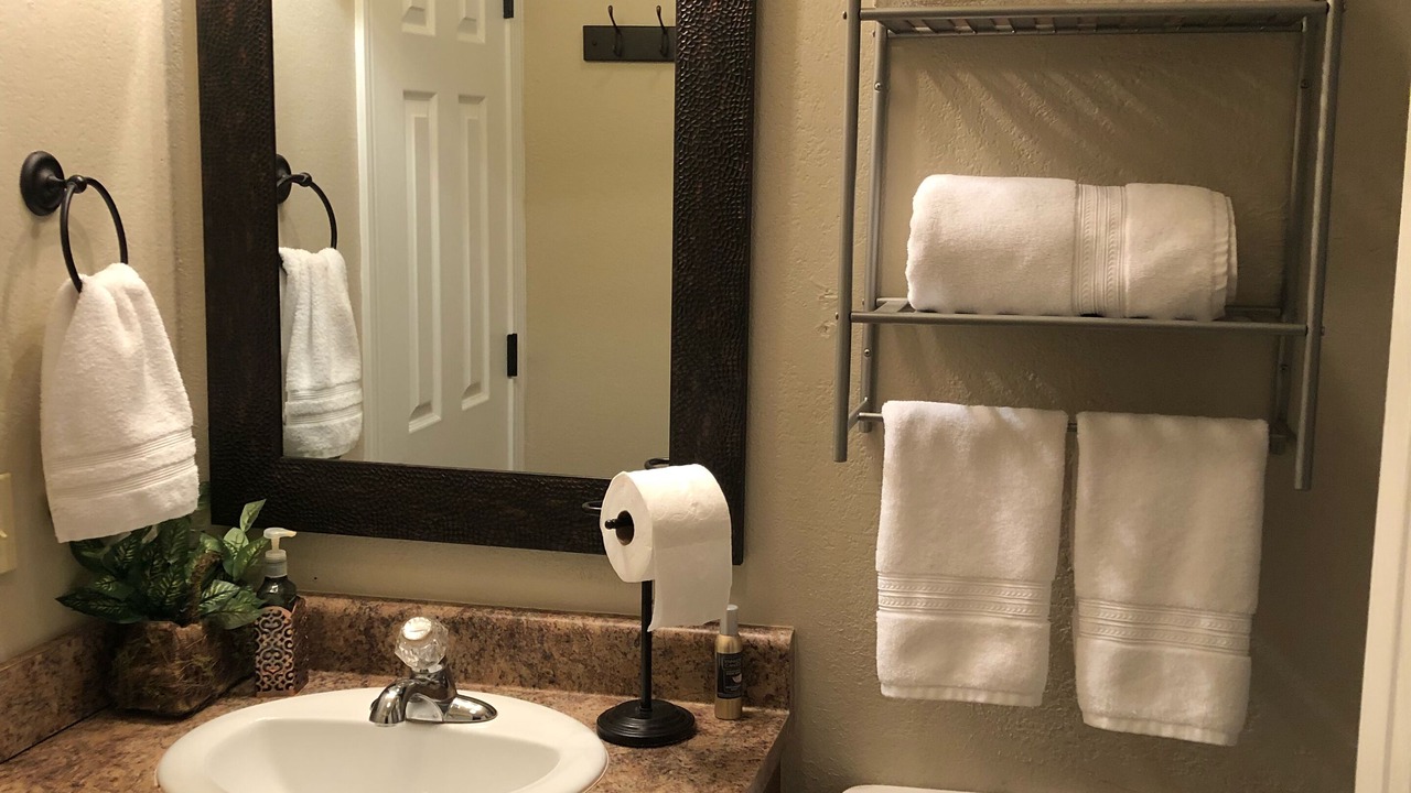 Photo of Bathroom in Elk City