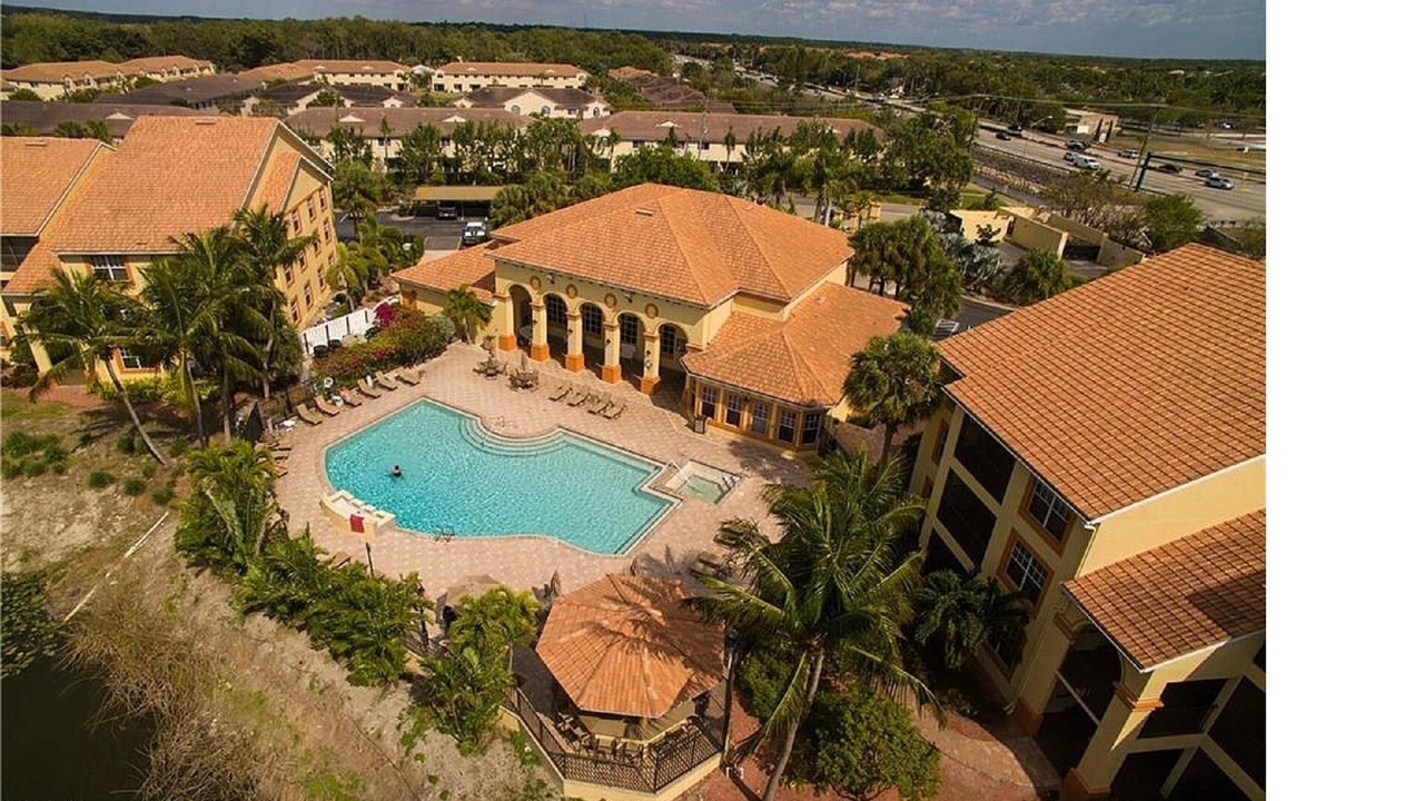 Photo of Outdoor in Naples