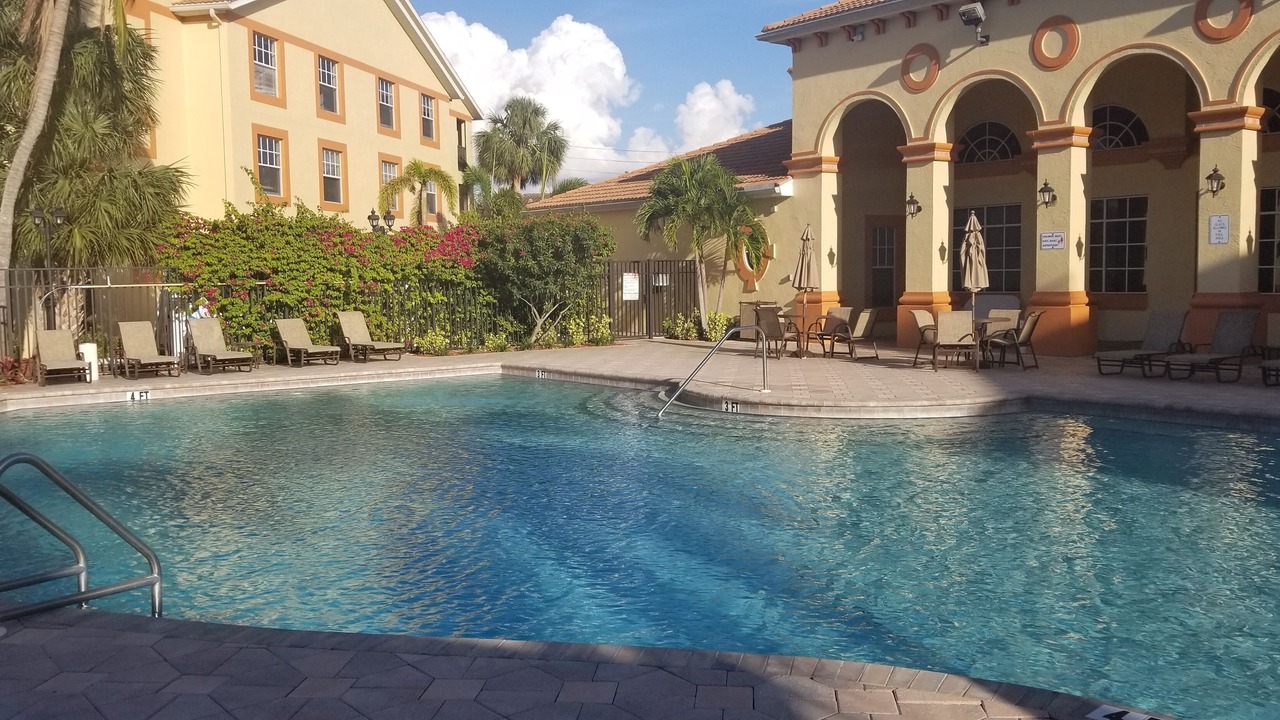 Photo of Outdoor in Naples