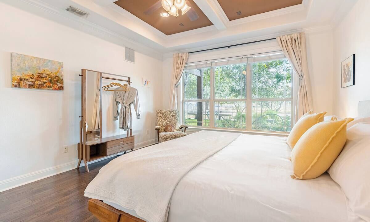 Photo of Bedroom in Holly
