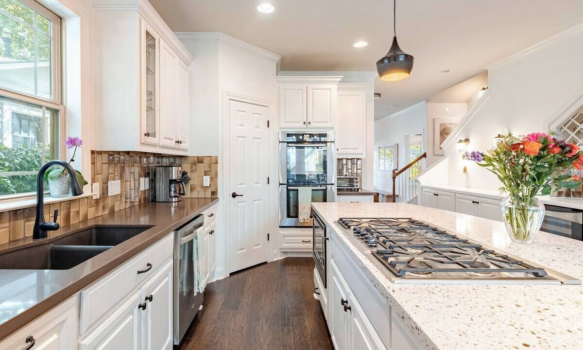 Photo of Kitchen in Holly