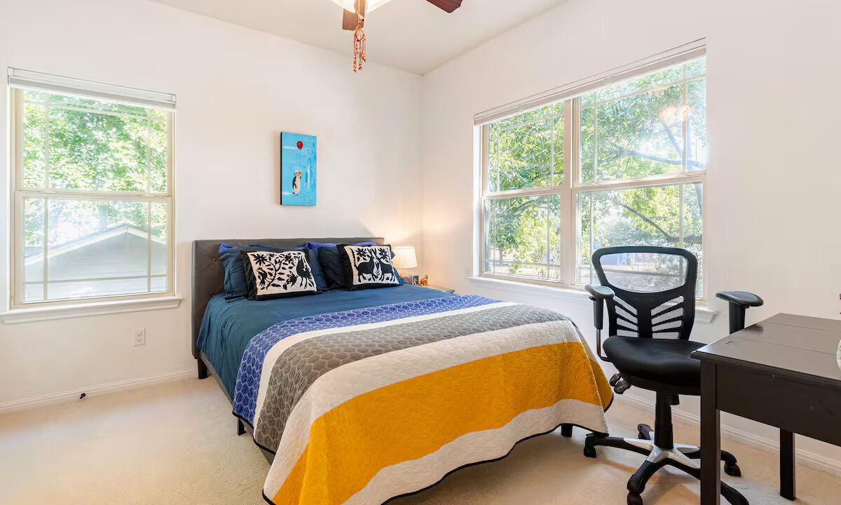 Photo of Bedroom in Holly