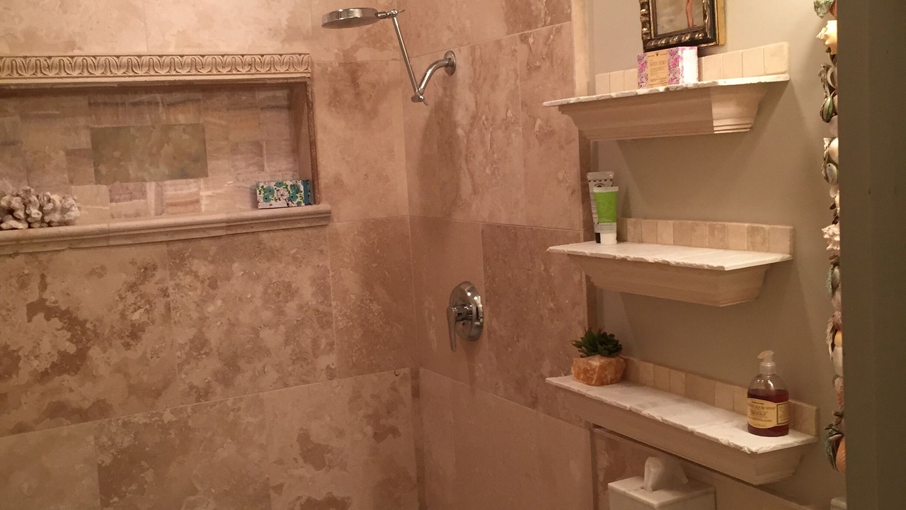 Photo of Bathroom in South Capitol