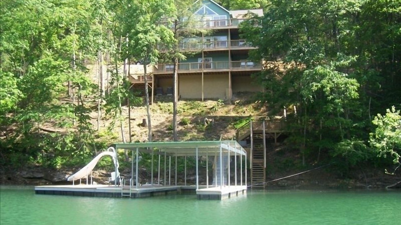 Photo of Outdoor in Lakeside Estates