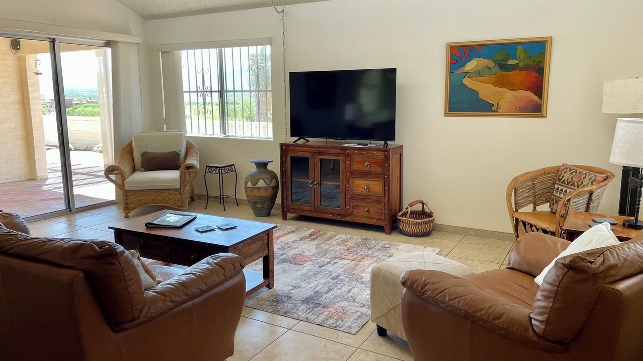 Photo of Livingroom in Green Valley