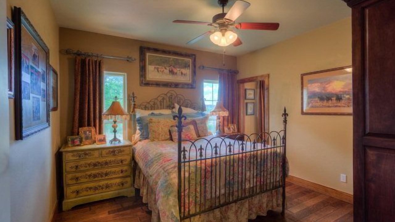 Photo of Bedroom in Kerrville