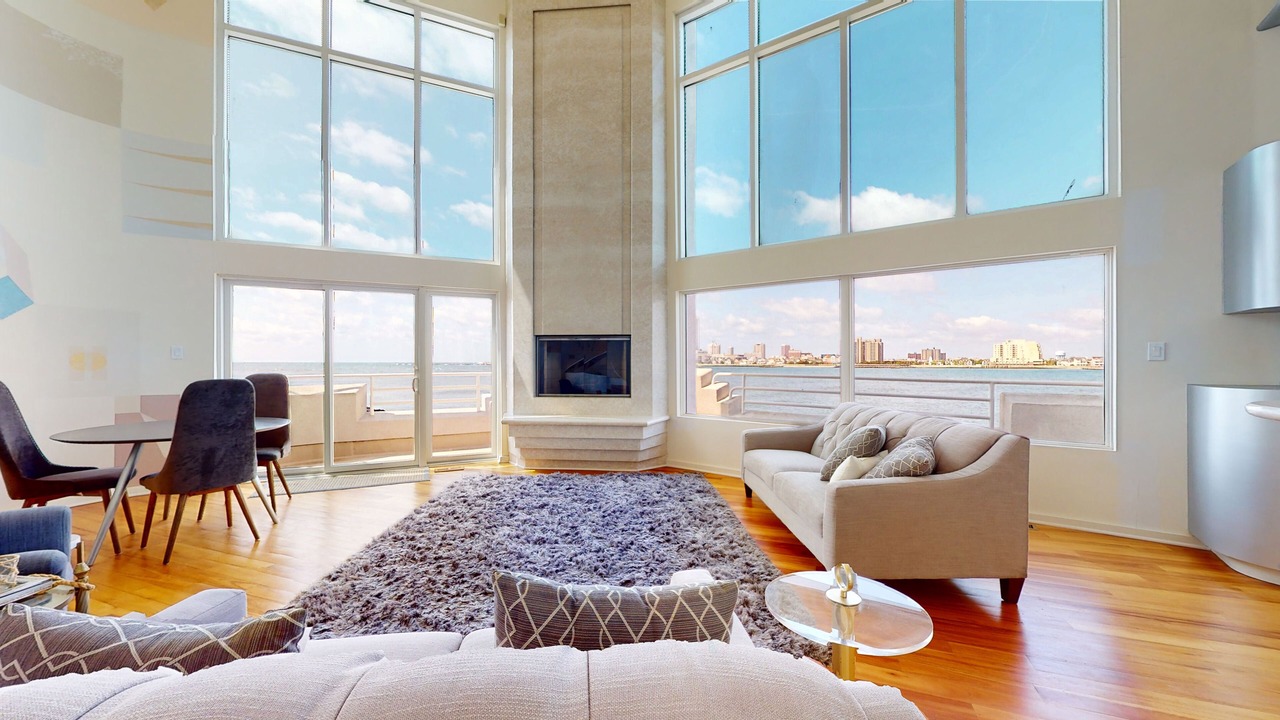 Photo of Livingroom in Southend