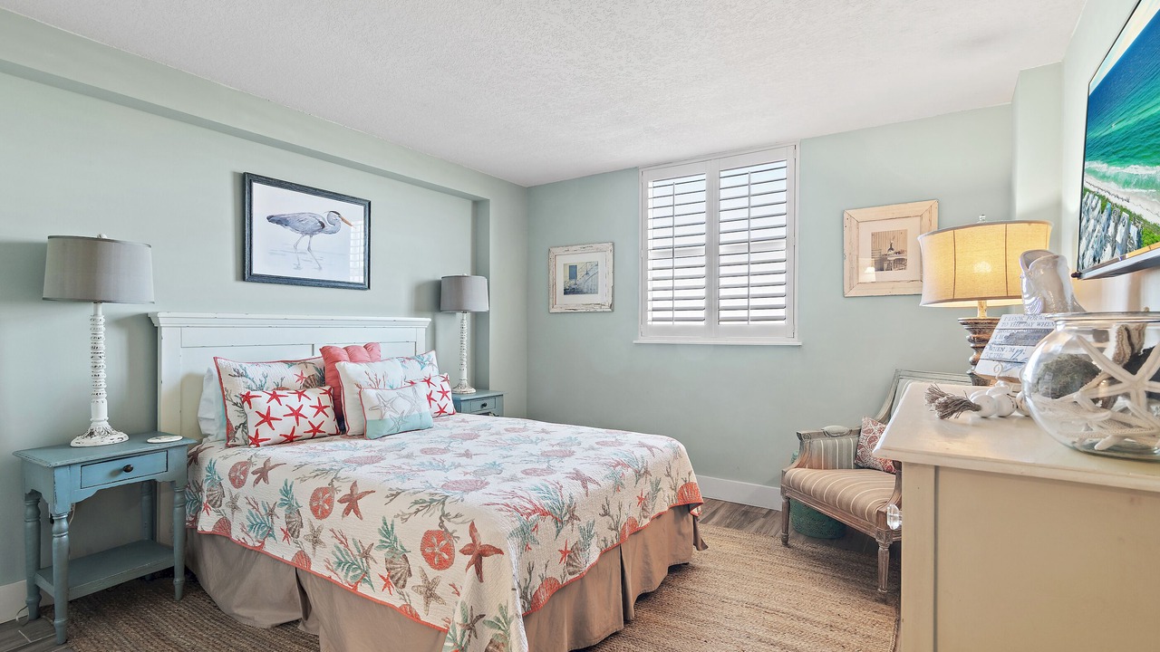 Photo of Bedroom in Miramar Beach