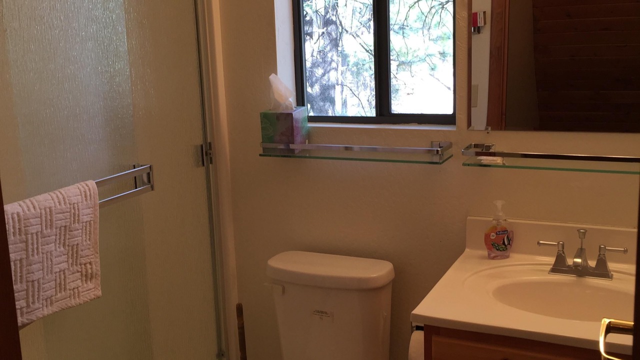Photo of Bathroom in Munds Park