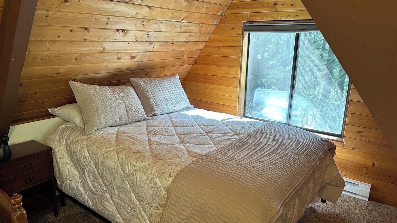 Photo of Bedroom in Munds Park