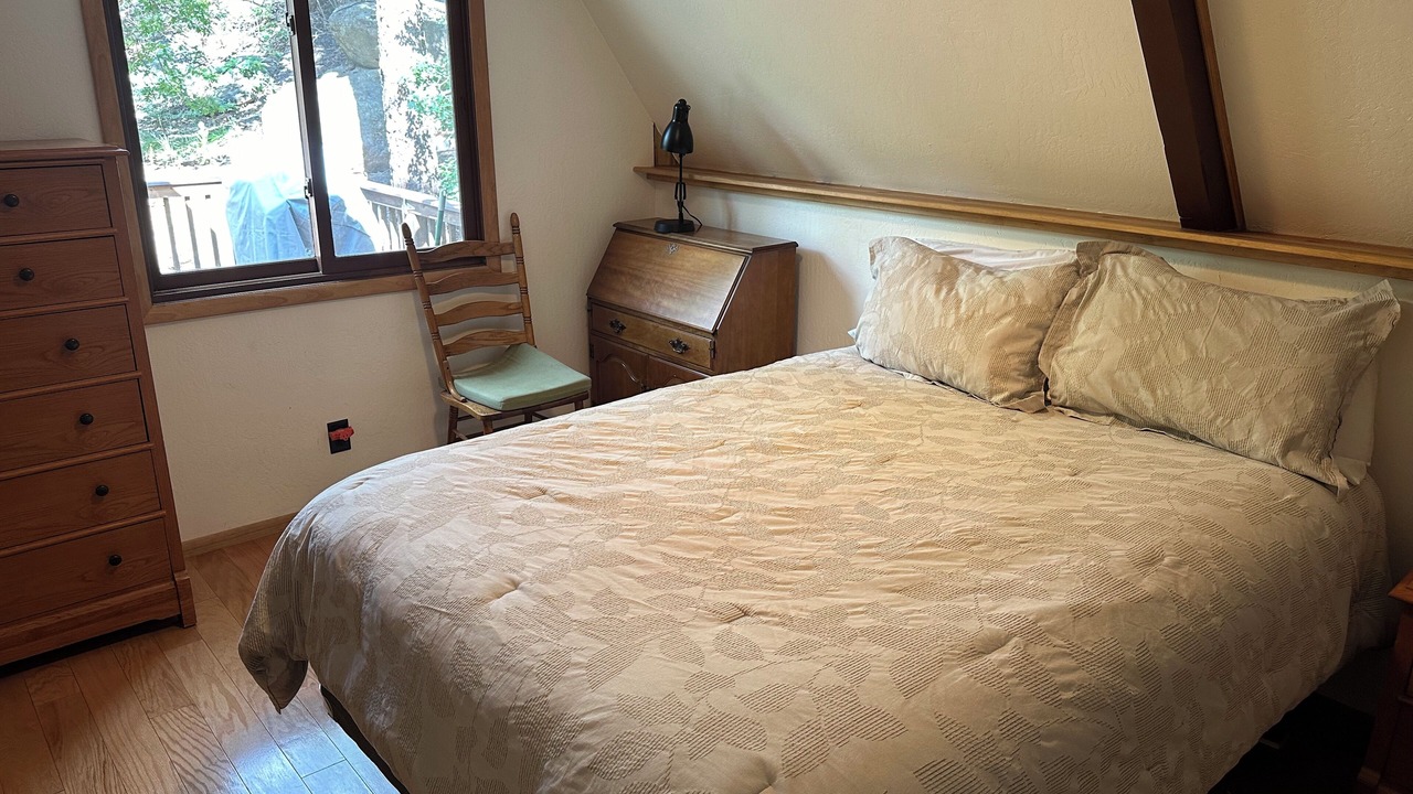 Photo of Bedroom in Munds Park