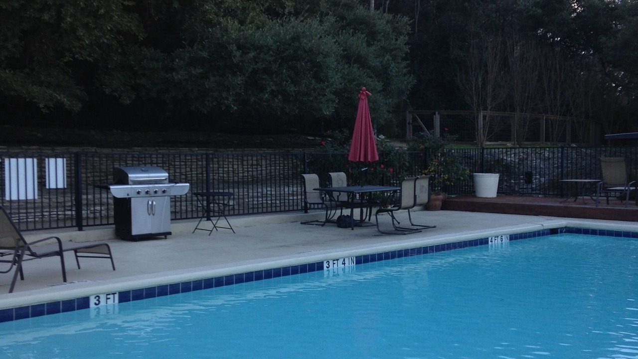 Photo of Outdoor in Greater South River City