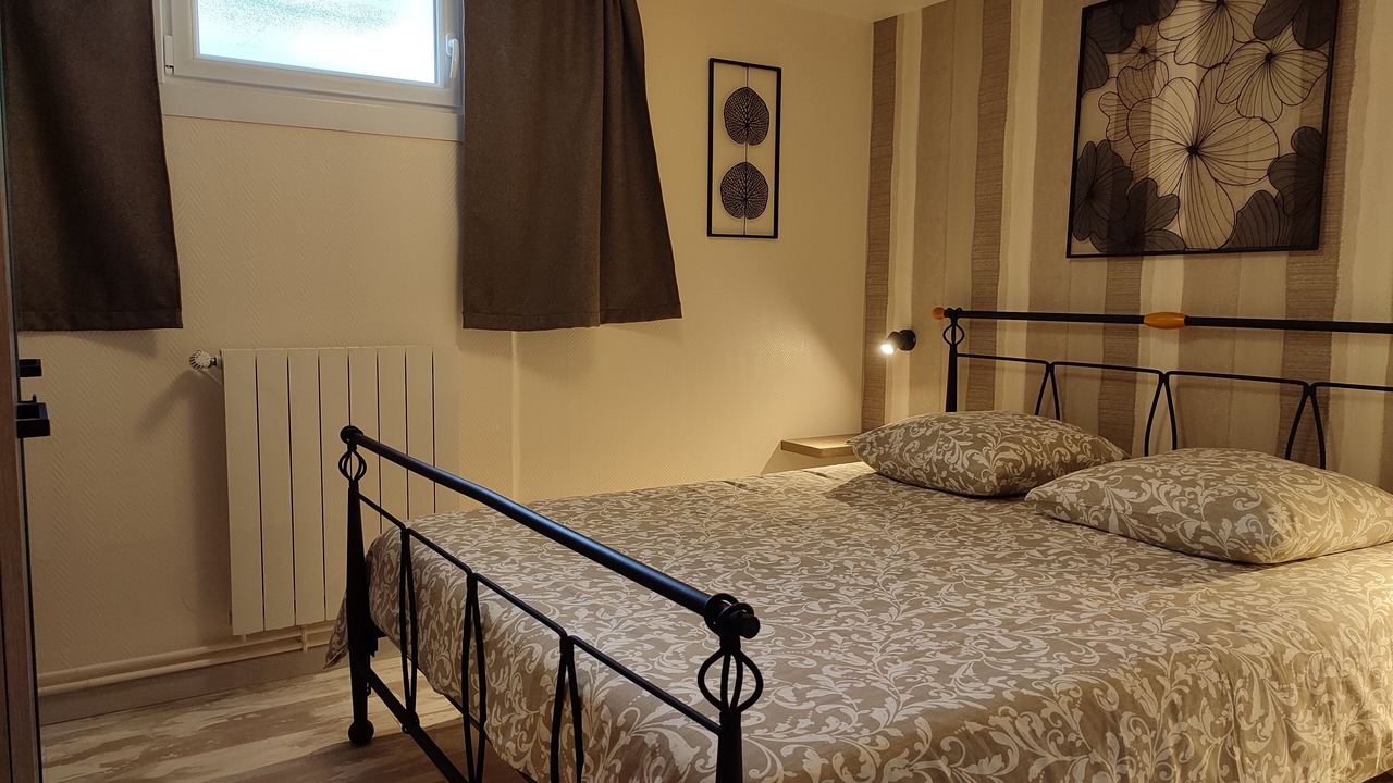 Photo of Bedroom in Fontaine-Etoupefour