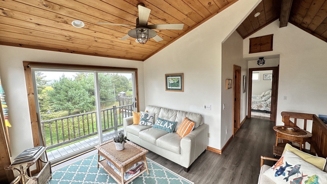 Photo of Livingroom in Charlestown