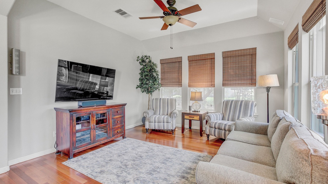 Photo of Bedroom in West Oak Hill