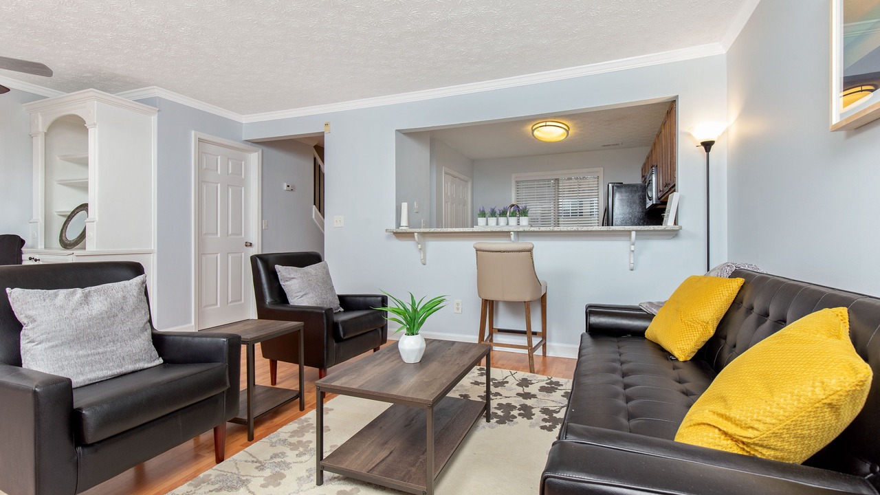 Photo of Livingroom in Town Center