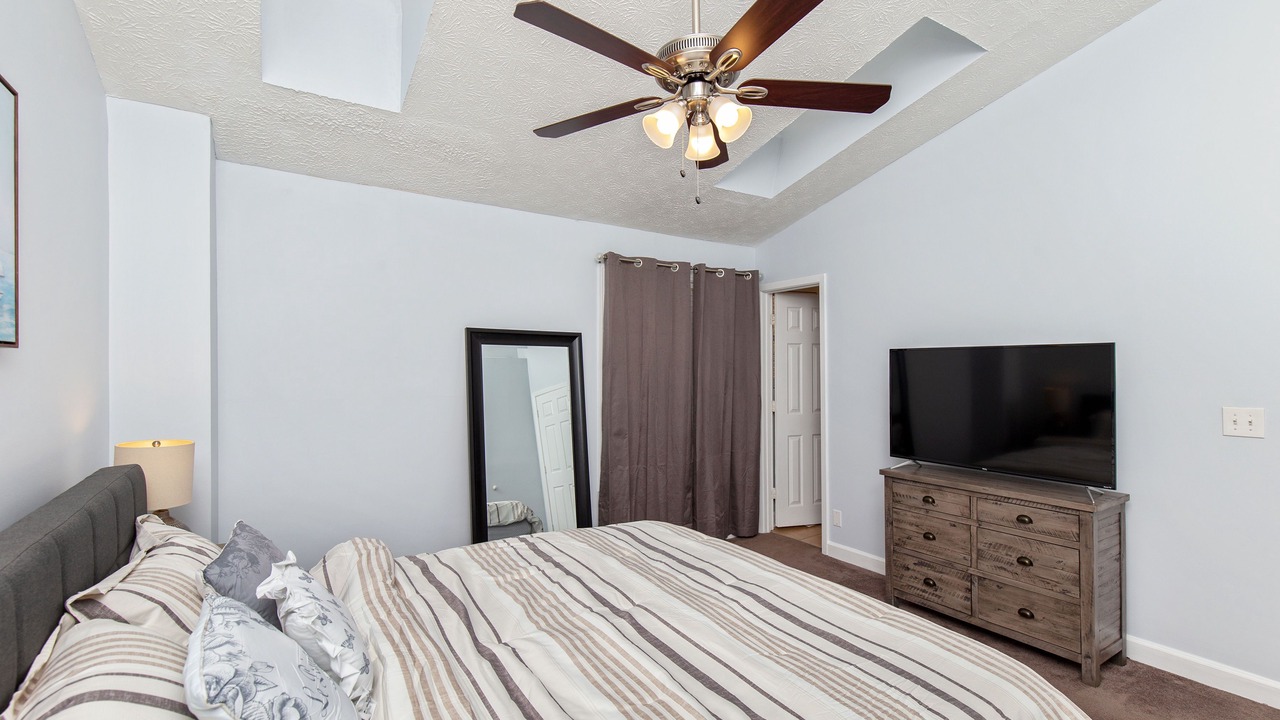 Photo of Bedroom in Town Center
