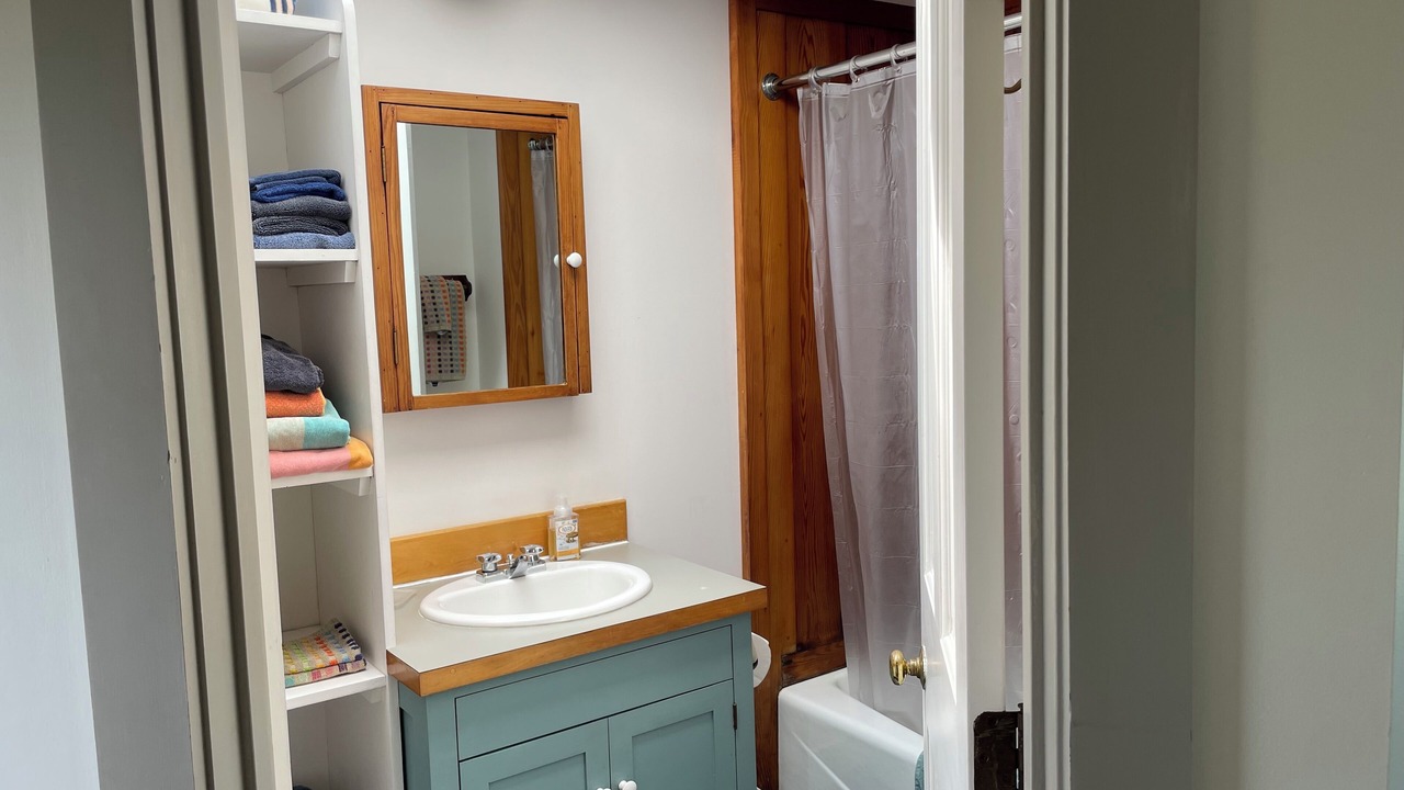 Photo of Bathroom in Aquinnah