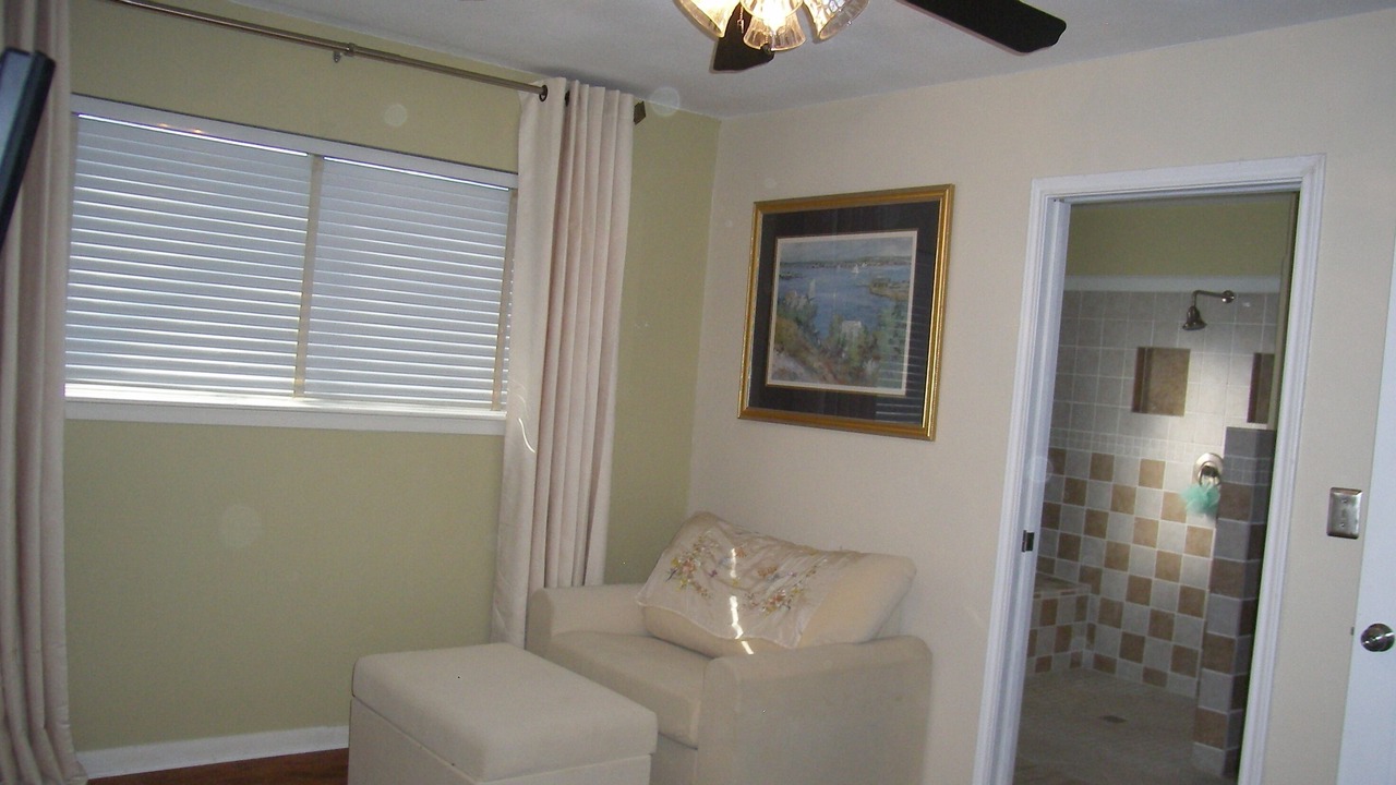 Photo of Livingroom in Parker Lane