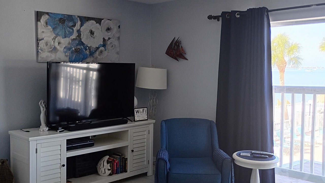 Photo of Livingroom in Bayview