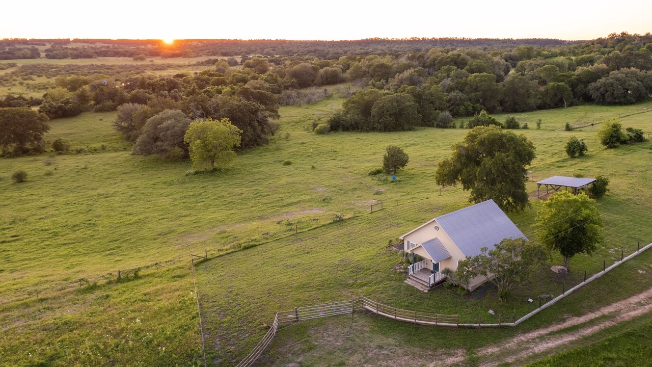 Photo of Outdoor in Smithville