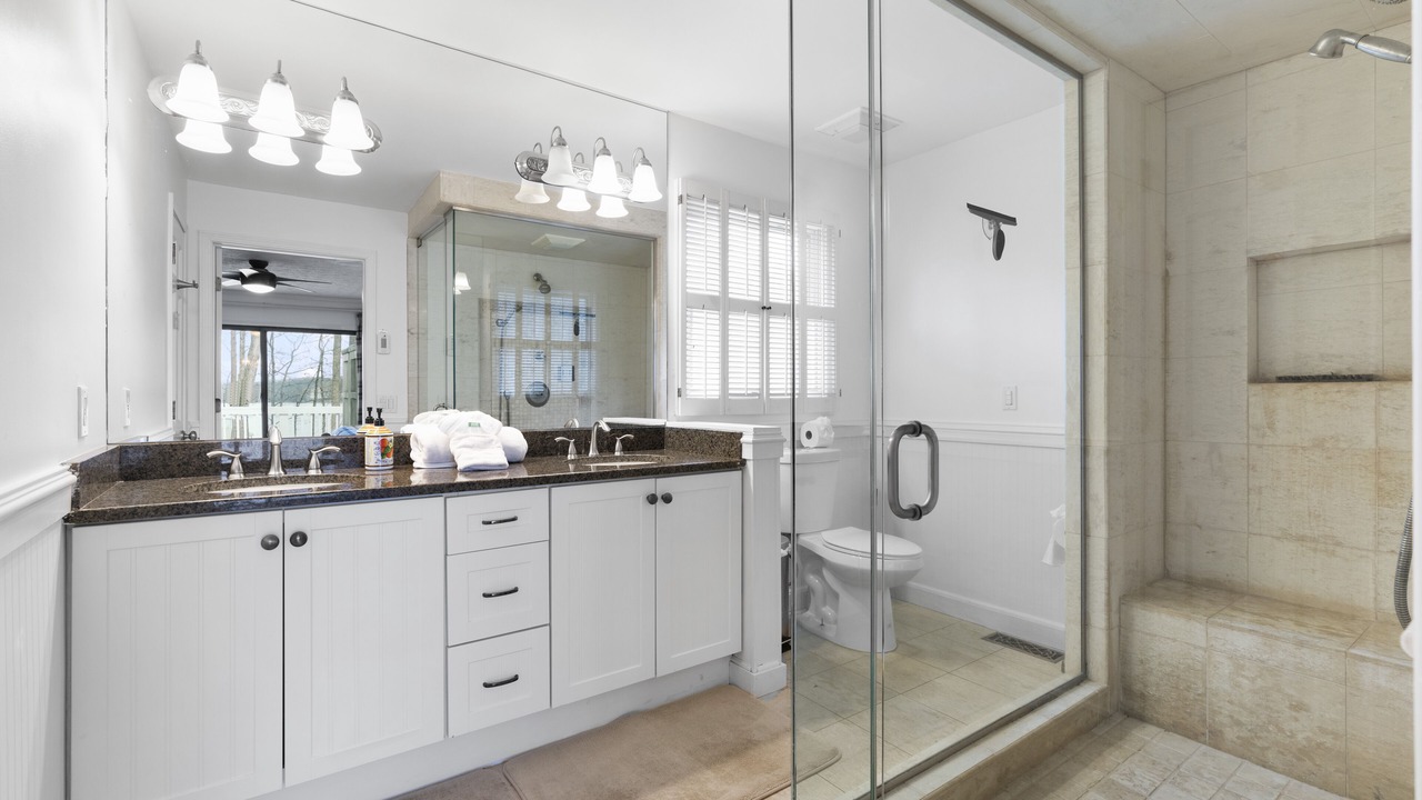 Photo of Bathroom in Cumming