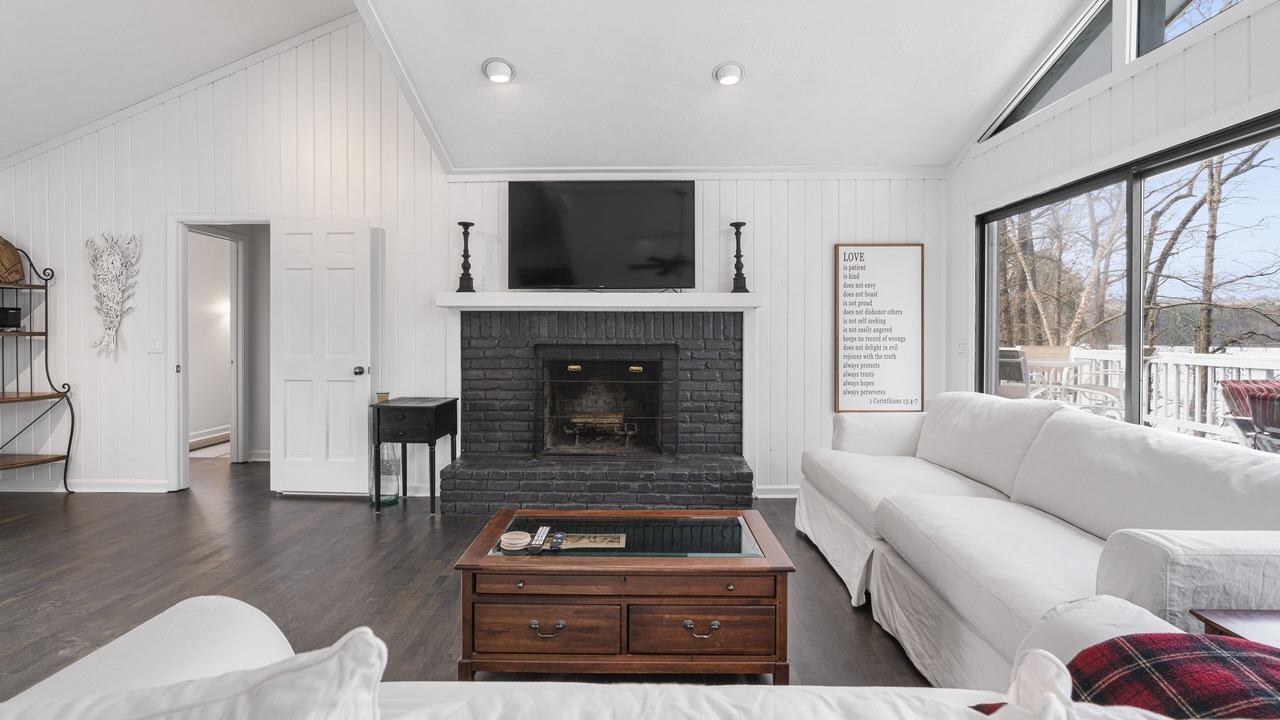 Photo of Livingroom in Cumming