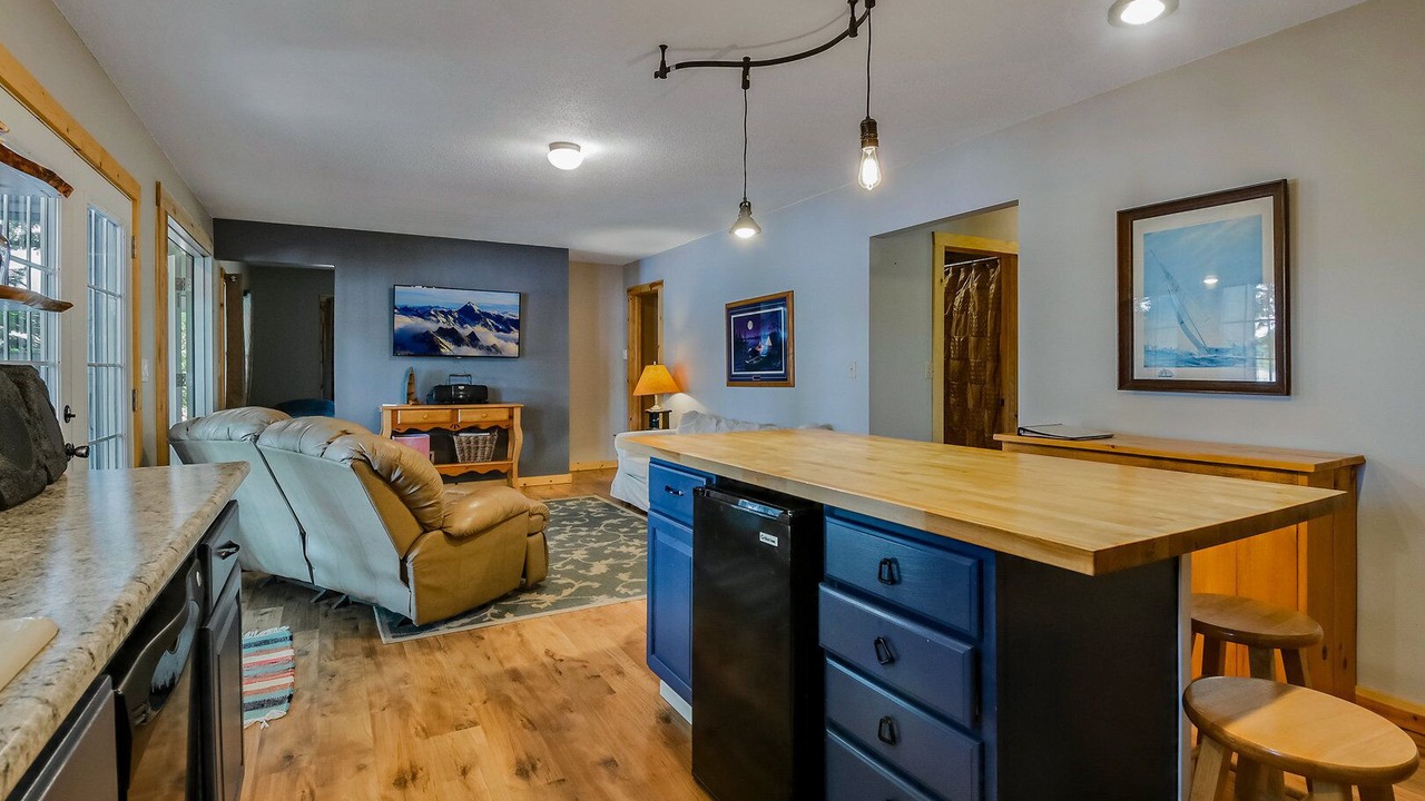 Photo of Others in New Auburn