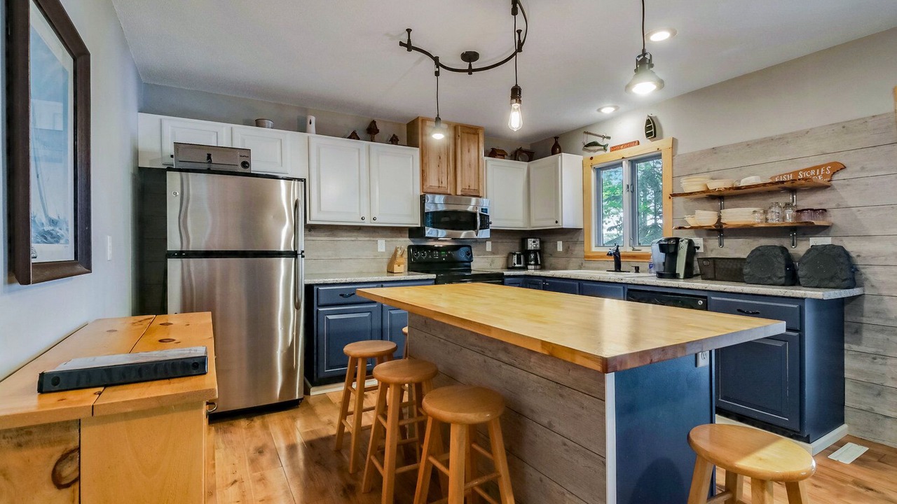 Photo of Others in New Auburn