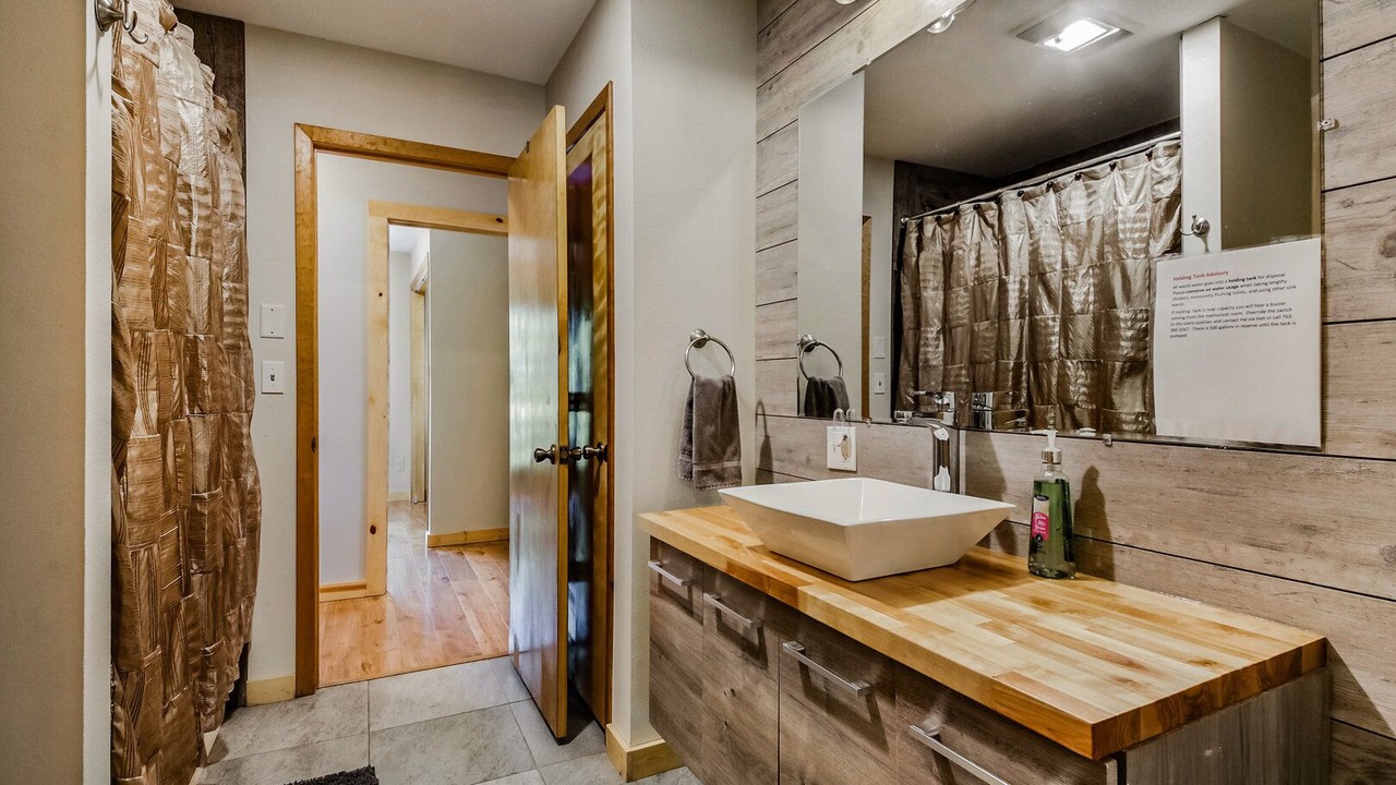 Photo of Bathroom in New Auburn