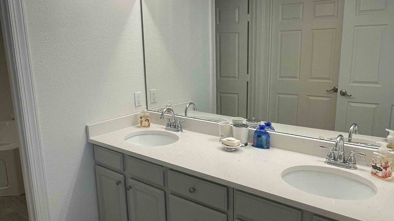Photo of Bathroom in Ono Island